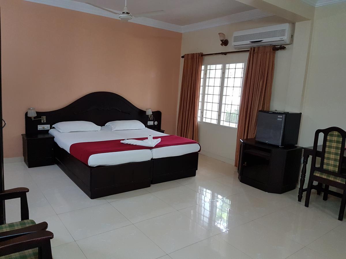 Casa Linda Hotel Kochi Bagian luar foto