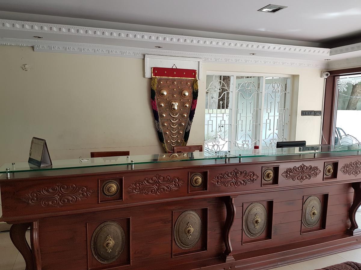 Casa Linda Hotel Kochi Bagian luar foto