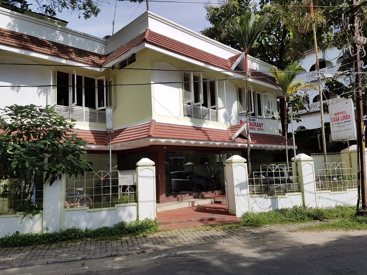 Casa Linda Hotel Kochi Bagian luar foto